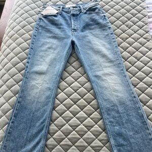 Brand new with tags Mother “The Tripper Flood Fray” Jeans